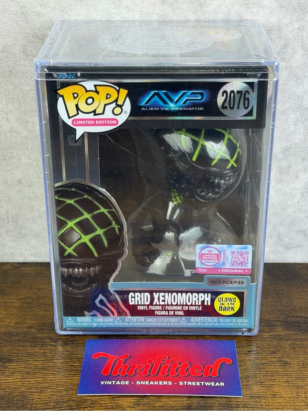 RARE Funko Pop! Alien vs. Predator Grid Xenomorph Glow #2076 LE 1200 w Protector